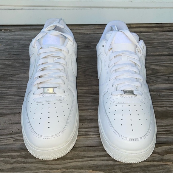 ALL WHITE AIR FORCE 1 IN EXCELLENT CONDITION (size 12 Men’s) - Picture 1 of 13